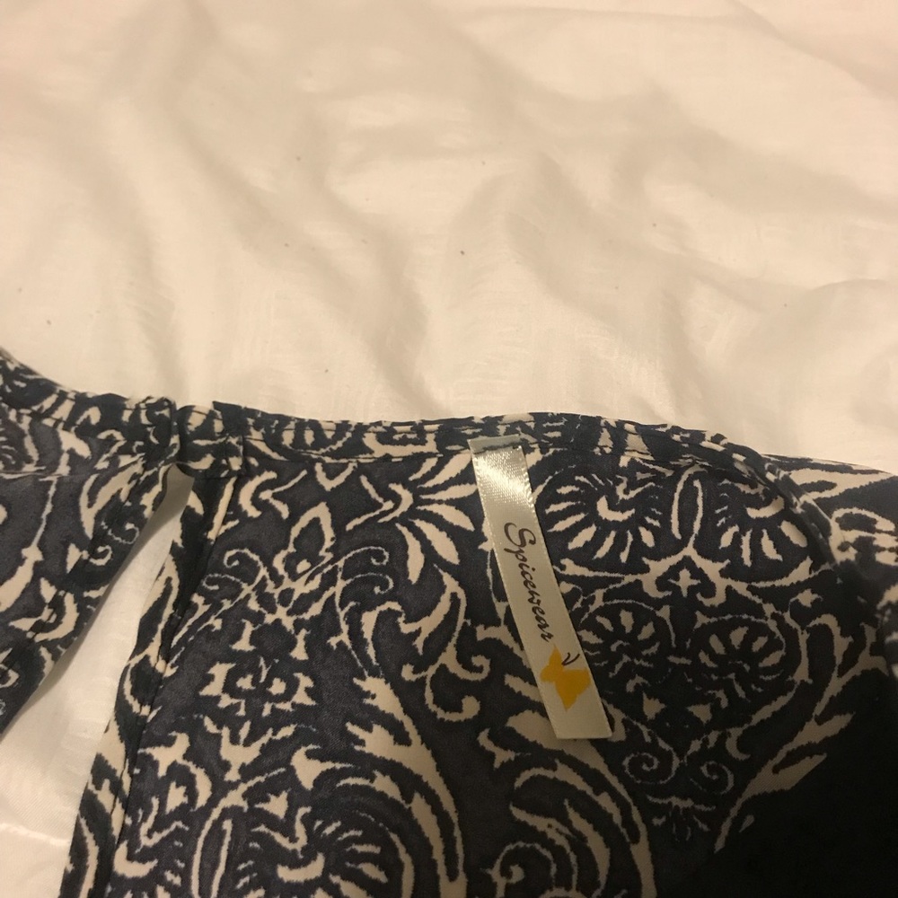 Patterned Romper - Picture 3 of 3